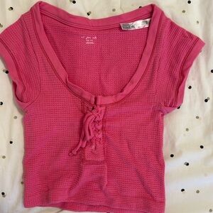 Urban Outfitters - Knockout Cap Sleeve Lace-Up Front Crop Top XS